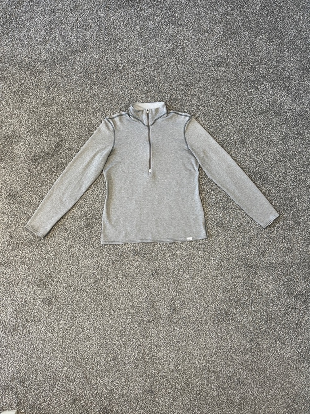Patagonia Light Heather Gray Zip-Up Pullover Jacket - Picture 3 of 9